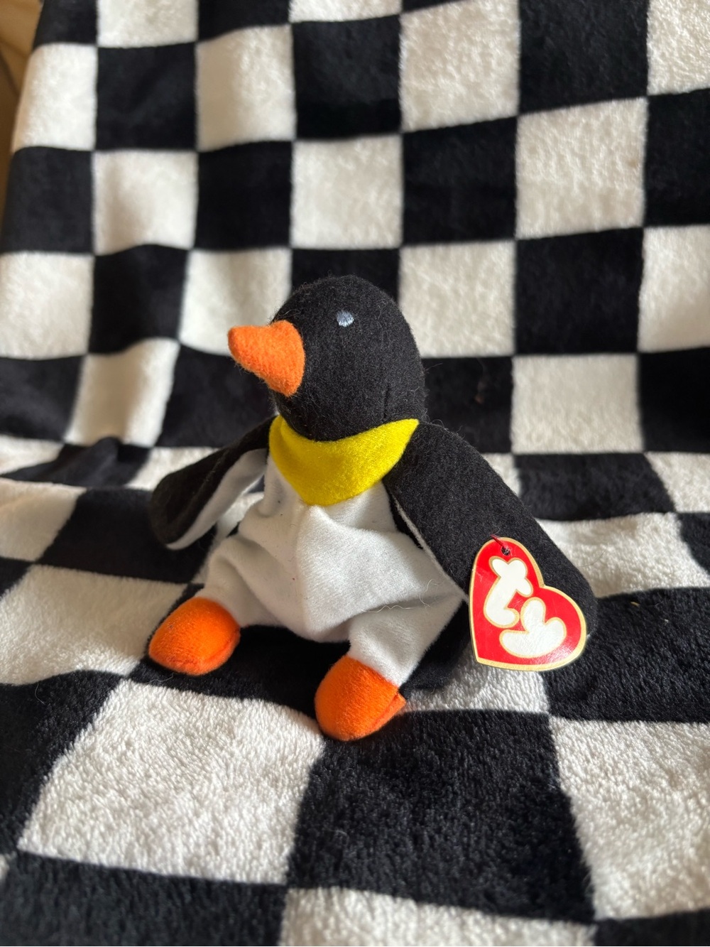Teeny beanie babies Waddle penguin TY